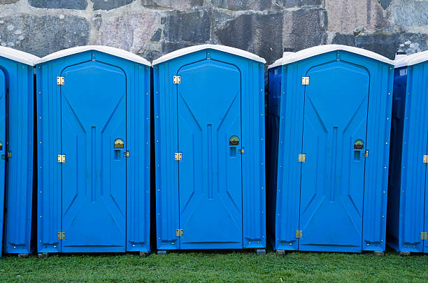 Best Standard Portable Toilet Rental in Carmi, IL